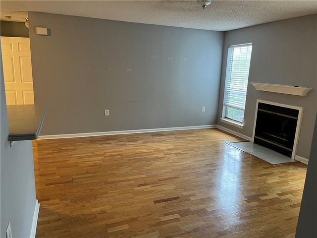 612 Granville Court, Atlanta, GA 30328