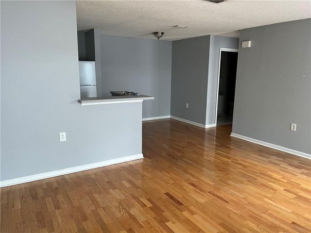 612 Granville Court, Atlanta, GA 30328