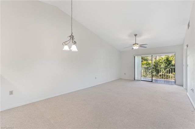 9305 Lake Park DR # 204, Fort Myers, FL 33919