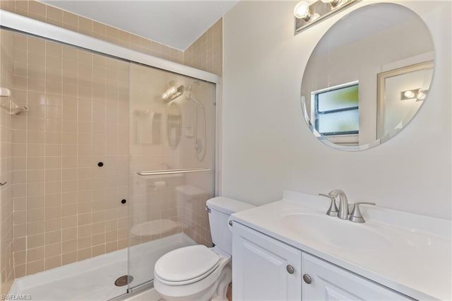 9305 Lake Park DR # 204, Fort Myers, FL 33919