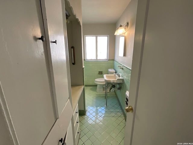 1124 Vanderbilt, San Antonio, TX 78210