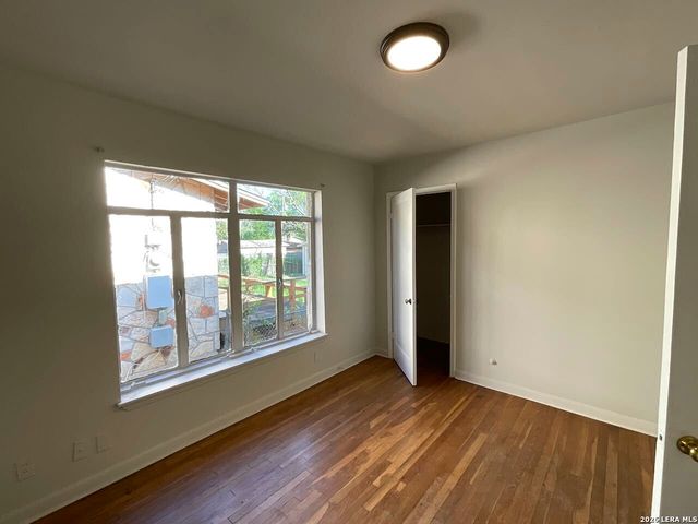 1124 Vanderbilt, San Antonio, TX 78210