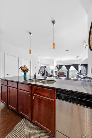 849 Westgate Avenue 305, St Louis, MO 63130