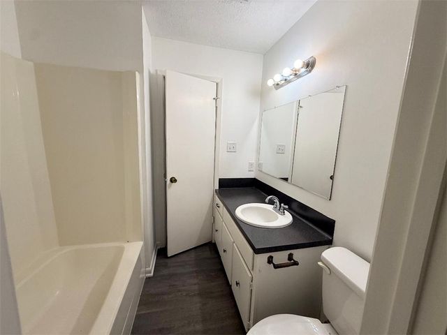 4211 Marsh Street, Bryan, TX 77803