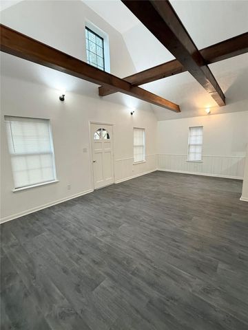 4211 Marsh Street, Bryan, TX 77803