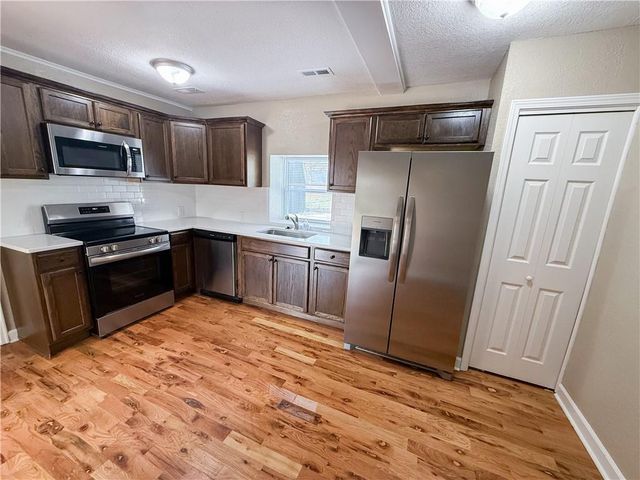 200 N Harrison Street, Freeman, MO 64746