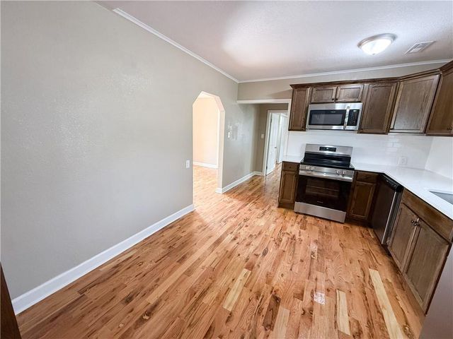 200 N Harrison Street, Freeman, MO 64746