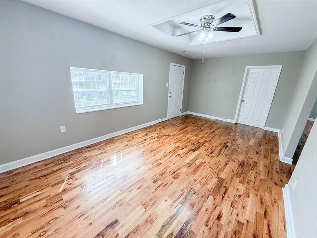 200 N Harrison Street, Freeman, MO 64746