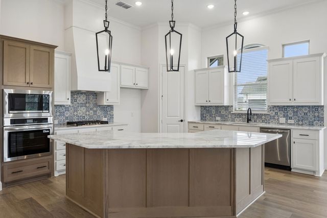 5013 Valley View Drive, Joshua, TX 76058