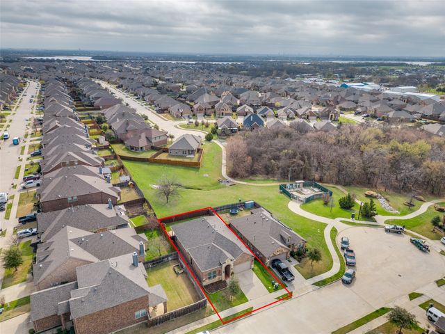 1913 Lake Wood Trail, Little Elm, TX 75068