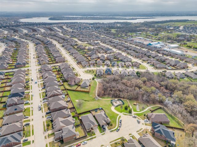 1913 Lake Wood Trail, Little Elm, TX 75068