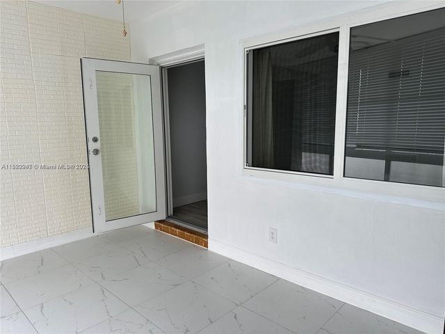 141 NE 10th Ave 18B, Hallandale Beach, FL 33009