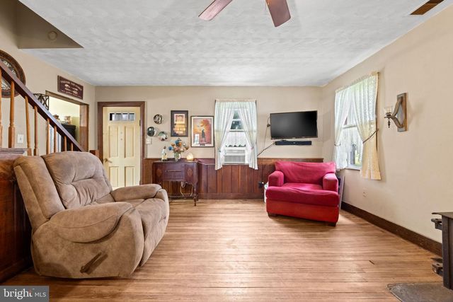 4766 JOHN MOSBY HWY, Boyce, VA 22620