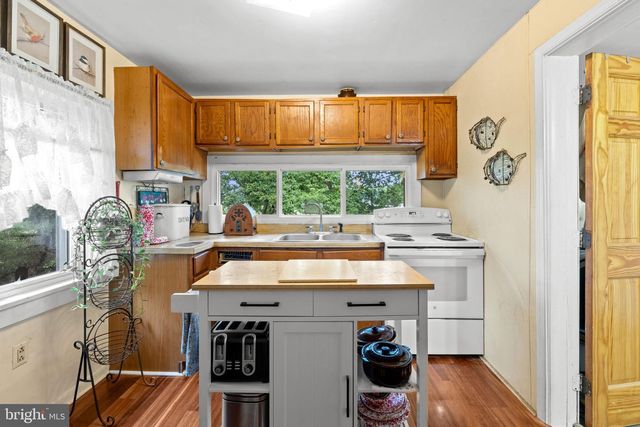 4766 JOHN MOSBY HWY, Boyce, VA 22620
