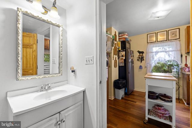 4766 JOHN MOSBY HWY, Boyce, VA 22620
