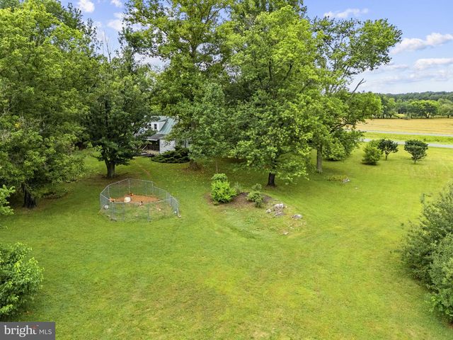 4766 JOHN MOSBY HWY, Boyce, VA 22620