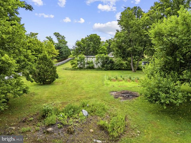 4766 JOHN MOSBY HWY, Boyce, VA 22620