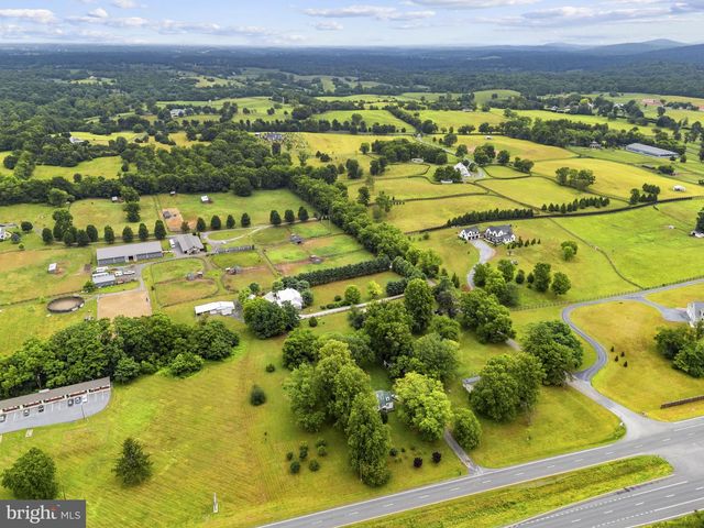 4766 JOHN MOSBY HWY, Boyce, VA 22620