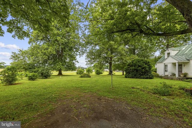 4766 JOHN MOSBY HWY, Boyce, VA 22620