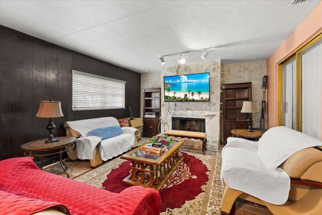 1091 NW 46th Avenue, Lauderhill, FL 33313