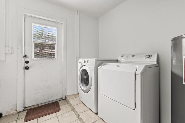 1091 NW 46th Avenue, Lauderhill, FL 33313