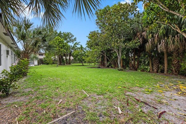 1091 NW 46th Avenue, Lauderhill, FL 33313