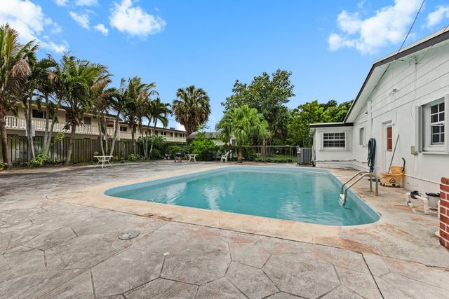 1091 NW 46th Avenue, Lauderhill, FL 33313