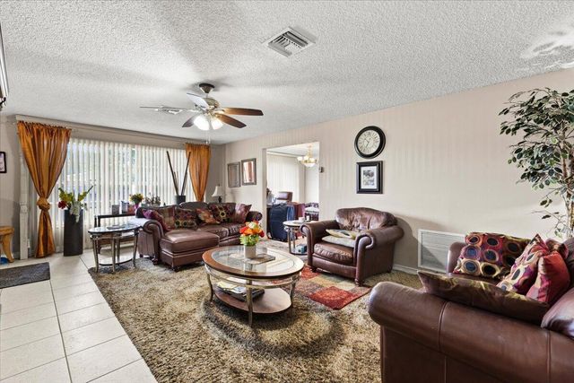 1091 NW 46th Avenue, Lauderhill, FL 33313