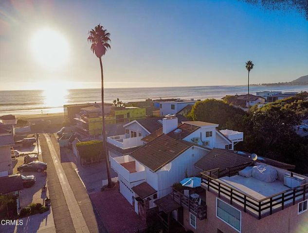 999 Waterbury Lane, Ventura, CA 93001