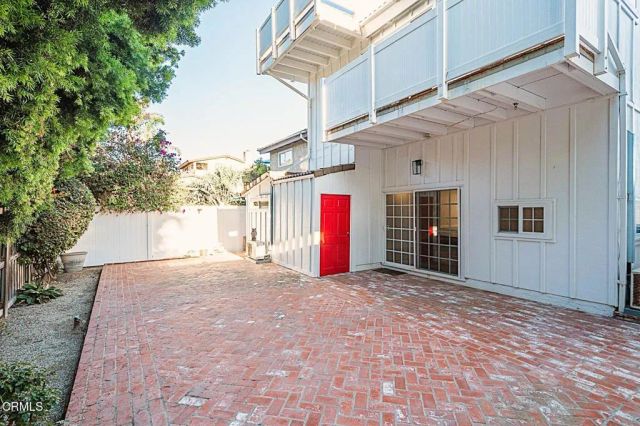 999 Waterbury Lane, Ventura, CA 93001