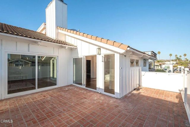 999 Waterbury Lane, Ventura, CA 93001