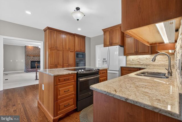 7001 WAYLAND DR, Warrenton, VA 20187
