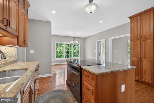 7001 WAYLAND DR, Warrenton, VA 20187