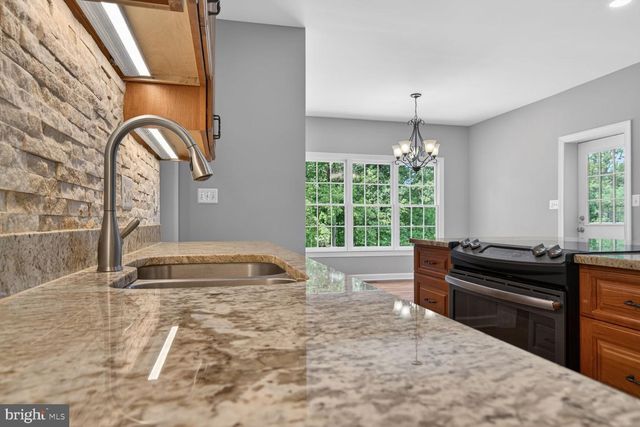 7001 WAYLAND DR, Warrenton, VA 20187