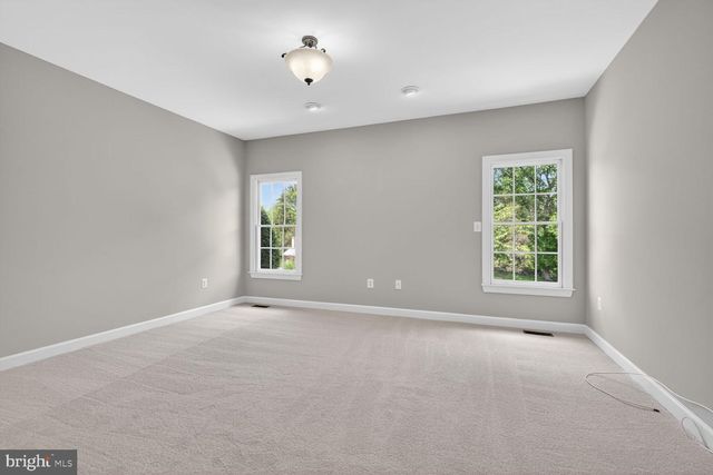 7001 WAYLAND DR, Warrenton, VA 20187