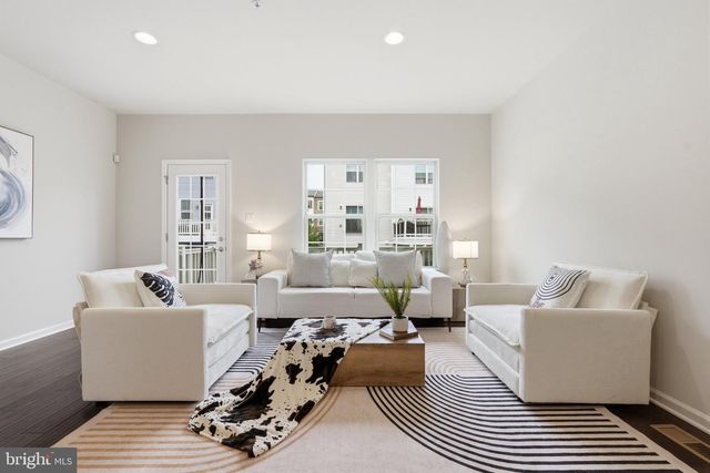 13634 CROSSBILL ALY, Clarksburg, MD 20871
