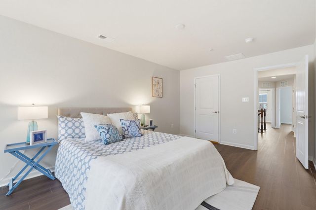 13634 CROSSBILL ALY, Clarksburg, MD 20871