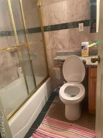 34-51 Leavitt Street 2B, Flushing, NY 11354