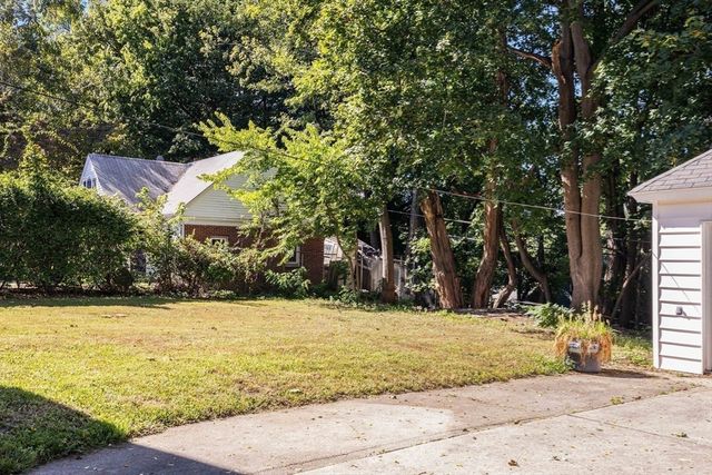 122 Bellevue Ave., Springfield, MA 01108