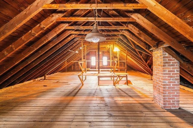 122 Bellevue Ave., Springfield, MA 01108