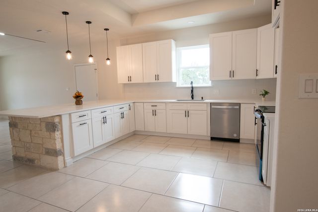 2962 contour, Spring Branch, TX 78070