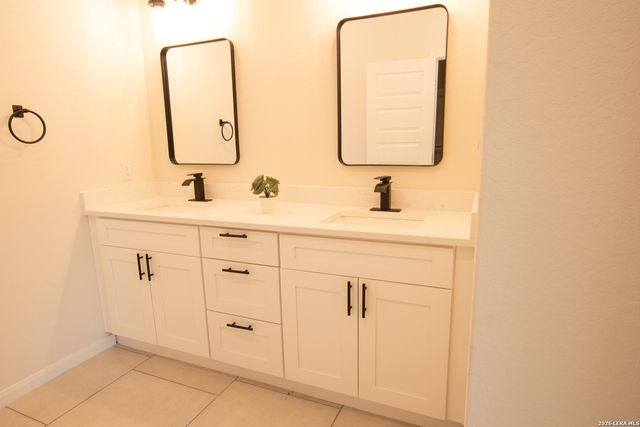 2962 contour, Spring Branch, TX 78070