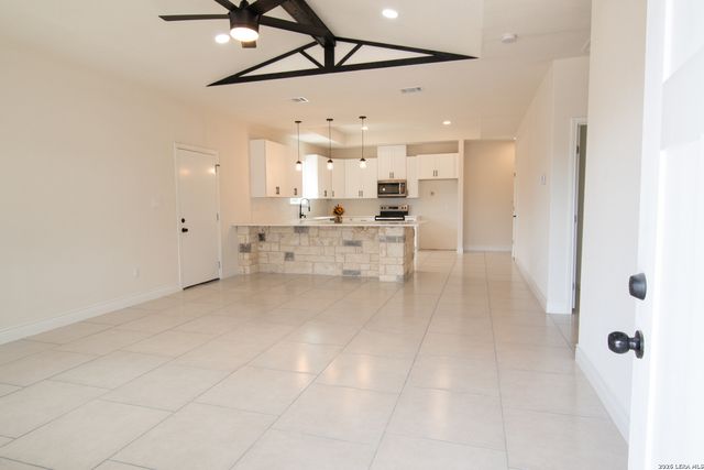 2962 contour, Spring Branch, TX 78070