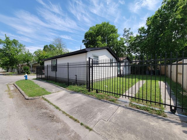3416 Europa Street, Houston, TX 77022