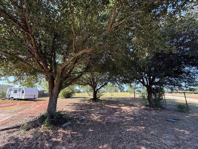 1362 Woodridge, Eustace, TX 75124