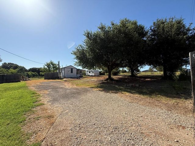 1362 Woodridge, Eustace, TX 75124