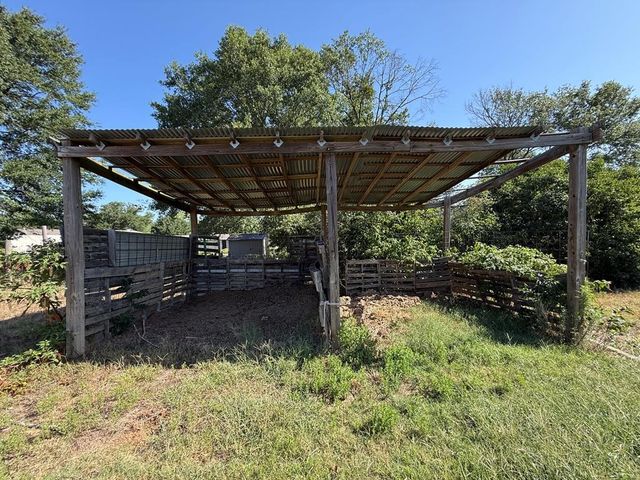 1362 Woodridge, Eustace, TX 75124