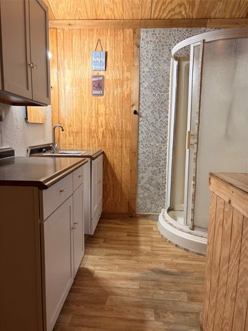 1362 Woodridge, Eustace, TX 75124