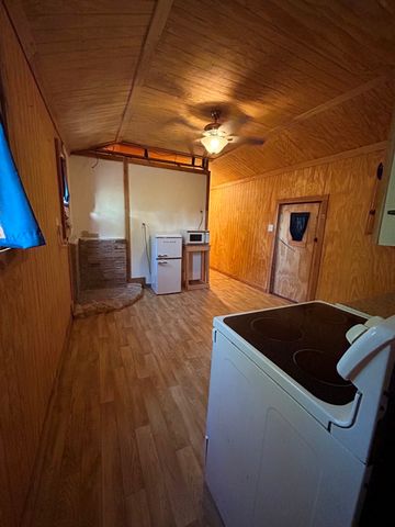 1362 Woodridge, Eustace, TX 75124