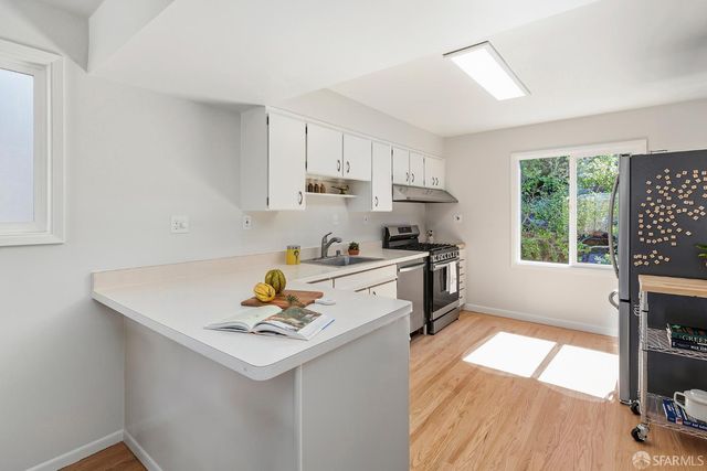 136 Dellbrook Avenue, San Francisco, CA 94131